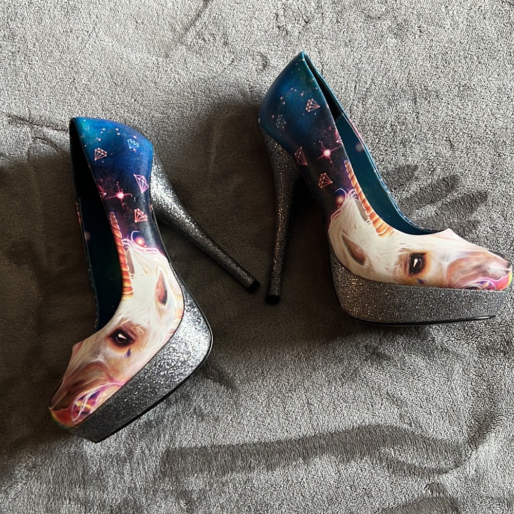 Unicorn in The Stars w Diamond Heels
